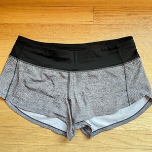 Size 6 Lululemon Speed Up Low Rise Shorts 2.5”